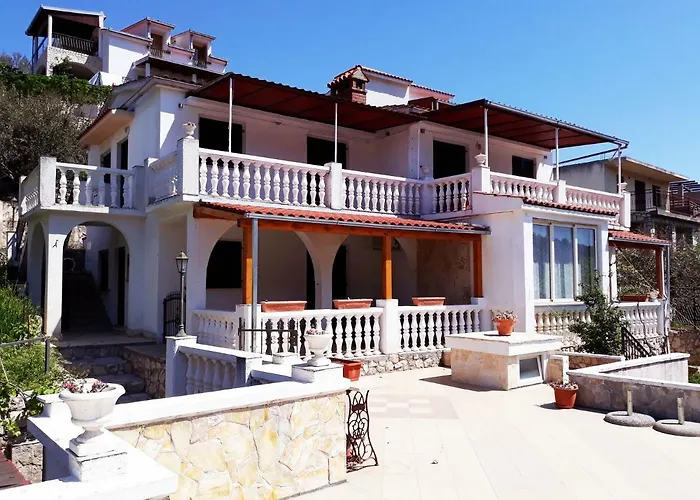 Apartament Carmen *