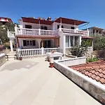Apartament Carmen Vinišće