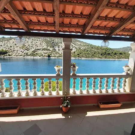 Apartment Carmen Vinisce