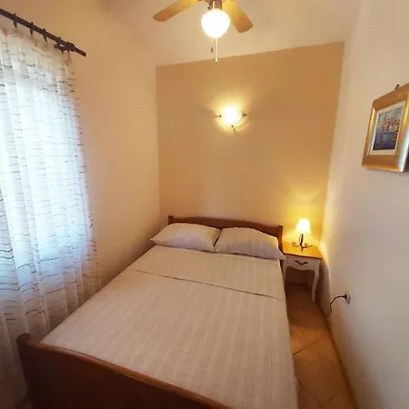 Apartment Carmen *