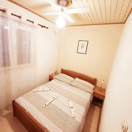 Carmen Apartment