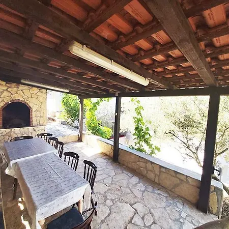 Carmen Apartment Vinisce