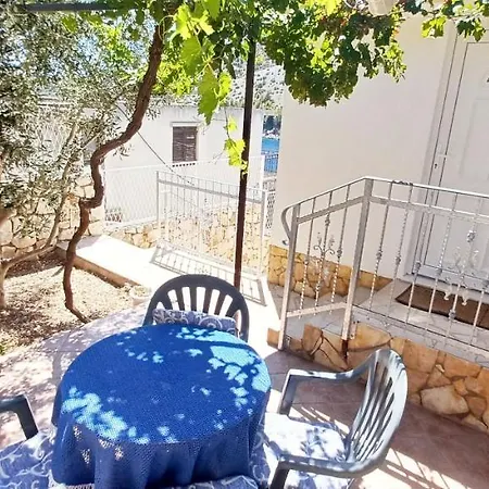 Carmen Apartment
