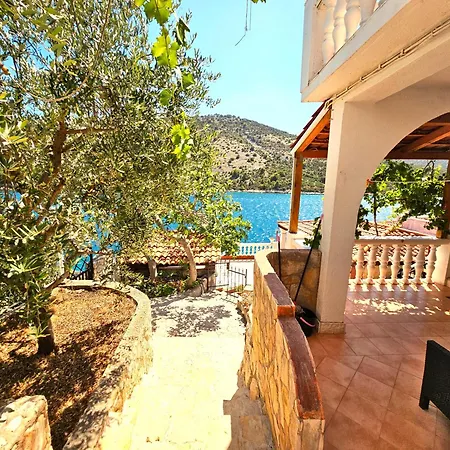 Apartment Carmen Vinisce