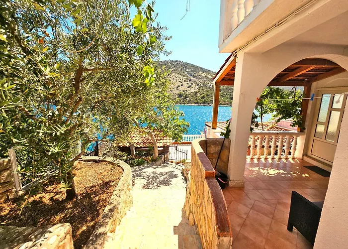 Appartement Carmen Vinišće